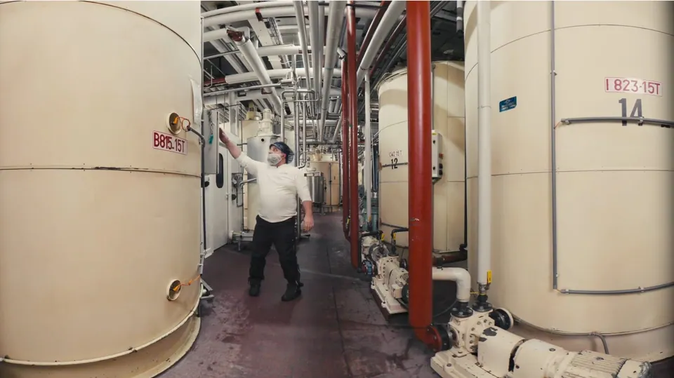 Still from the Leonidas VR factory experience